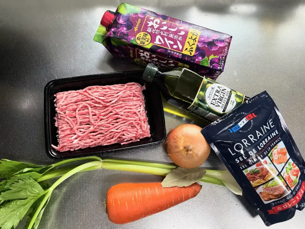 ラグーの主な材料